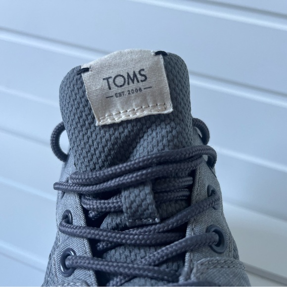 TOMS - Picture 4 of 8
